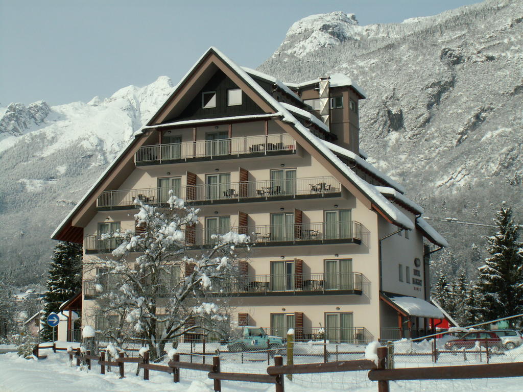 Hotel Mangart Bovec Exteriér fotografie